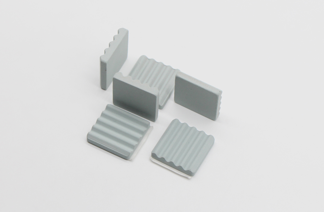 平板散熱導(dǎo)熱陶瓷片1